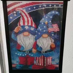 Diamond painting independence gnomes